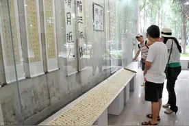 丈夫在深圳打工，我在厦门工作，去深圳探亲时发现丈夫有两个情人图片