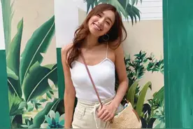 90后香港小姐冠军，初恋脸A4腰加大长腿，成为新一代女神图片