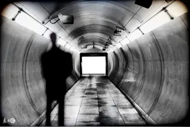 小说：我在孤儿院长大，二十二岁生日那天，一对夫妇出现带我回家图片