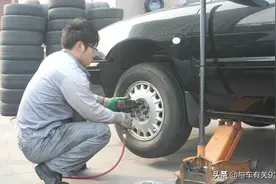 修理厂不管什么车，胎压都给打2.5，和标准胎压不同影响安全吗图片
