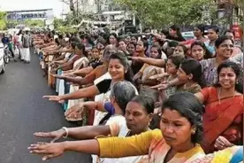 “一个女人被打耳光，千万人围观”：都要她忍，凭什么？图片