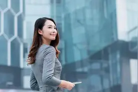 体重90多斤的女子找了一个体重200多斤的老公，结婚半个月要离婚图片