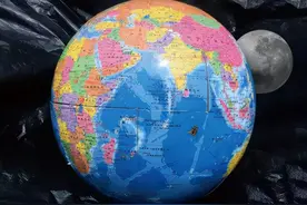 一半的真实以及一半的虚幻图片