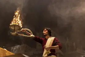 印度实行种姓制度，那中国人到印度后处于哪一等级？你可能猜不到图片