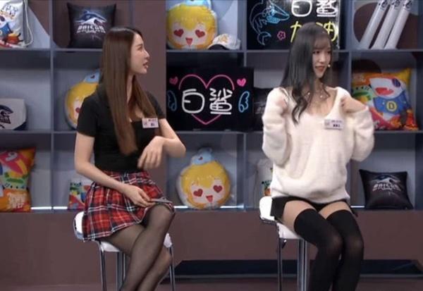 因解说CF赛事而大火的女主播，歆儿第四，超美腐团儿也输给了她