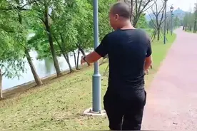 男子称11岁儿子救同学溺亡，对方家长称其子系自救，溺亡学生家长：将申报见义勇为并起诉对方家长图片