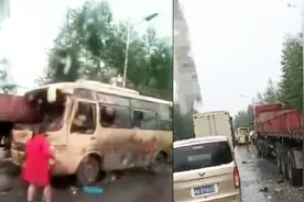 湖南攸县106国道：客车与半挂车发生碰撞已致4死9伤视频封面