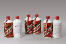 外国人喝茅台：日本人一杯倒，俄罗斯人一口闷，韩国人反应想不到图片