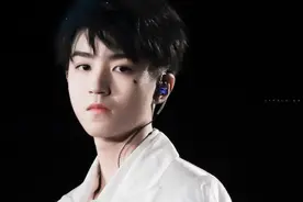 时代峰峻真的“封俊”？细数时代峰峻对王俊凯的种种罪行图片