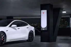 泡水Model 3只卖7.5万？特斯拉也是绝了，一招就让它卖不出去图片