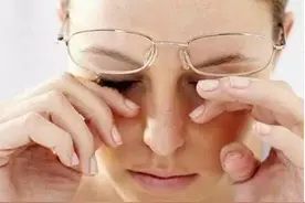 眼睛有刺痛感时怎么办图片