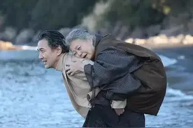 哪一刻，你开始觉得母亲老了？图片