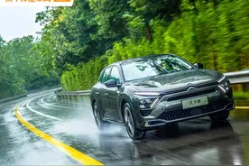 这款好车合你胃口吗？试驾雪铁龙凡尔赛C5 X图片