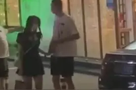 篮球国手孙悦被曝离婚？结婚8年生2孩，现被拍深夜密会长腿嫩模图片