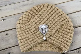 春节待在家里学编织，这款帽子一度很流行，头巾帽教程送给大家图片