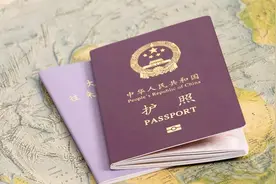 中国护照用处大，隐藏多少好处？外国游客好羡慕图片