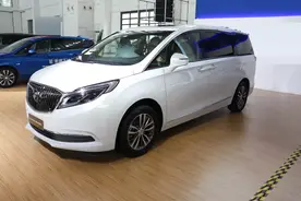 别克GL8商务气息太浓，奥德赛和艾力绅，谁更适合家用？图片