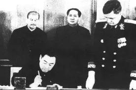 斯大林耍了什么小聪明？让毛主席一直耿耿于怀，甚至大发雷霆图片