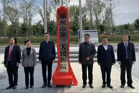 市属医院北扩填空白，郑州市三院北院区今日开诊图片