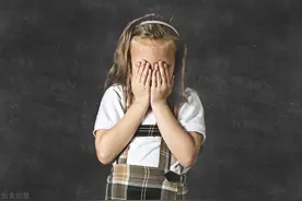 原来我曾无数次经历性骚扰图片