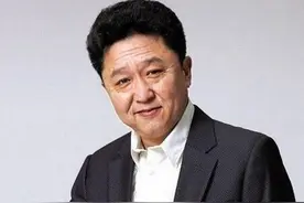 《于谦小酒馆》：相声演员于谦先生美食与烈酒的潇洒人生图片