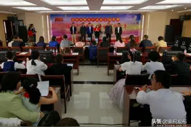 麦积区举行“诵读千古美文 争做博学少年”中小学生朗诵比赛图片