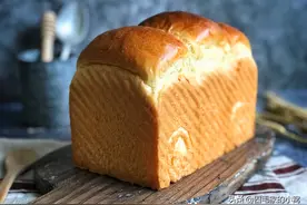 教您烘焙小白练手的万能面包配方，面包制作的要点都在里面了图片