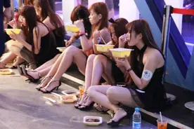 大量越南姑娘涌入中国，表面上是来旅游，实则另有目的！图片