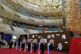 河南博物院放大招！把考古场景“搬进”商场，上千件宝物盲盒等你“发掘”图片