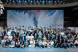 官宣！《舍我其谁》定档9.8，李兰迪牛骏峰演绎甜燃“棋”恋图片