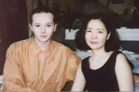 26年前，邓丽君在泰国去世，与她订婚的男友保罗，如今怎样了？图片