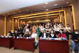 深商半月谈 | 王佑贵、田地的深圳情怀，续写春天的故事图片