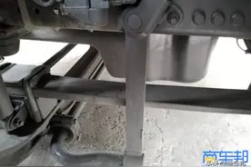 从常见的板簧零部件，看进口卡车与国产卡车的技术差距图片