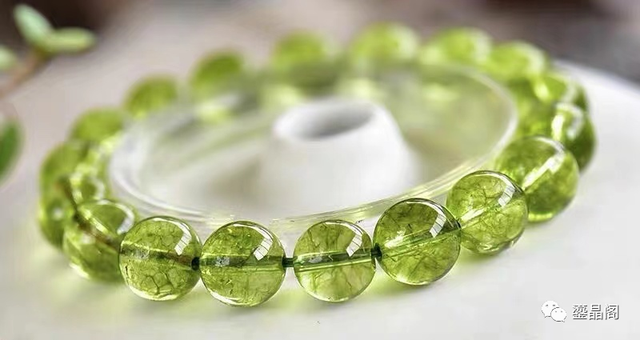 水晶七彩胶花能造假吗 2026年水晶七彩胶花能造假吗图片