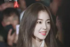 韩国“四代神颜”裴珠泫图片