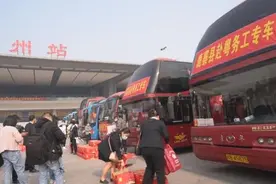 广西开行“点对点”动车专列 首批1400多人赴粤返岗务工图片