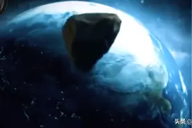 俄罗斯陨石坠落瞬间被神秘物体阻挡，难道真的有外星人守护地球？图片