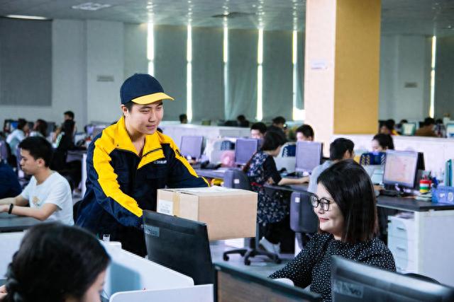 现金速递逾期不还会怎样6，快递公司宣布破产 配图03