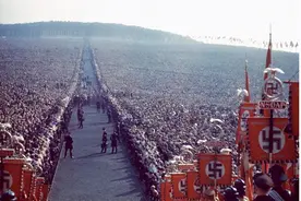 纯属爱好？德国老人私藏纳粹坦克被捕，网友：历史不容遗忘图片