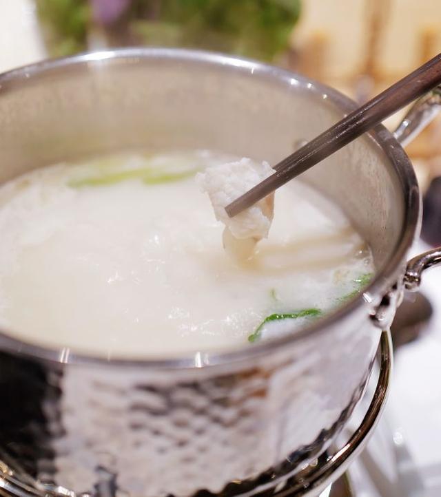 怎么蒸花胶红烧肉 2026年怎么蒸花胶红烧肉窍门