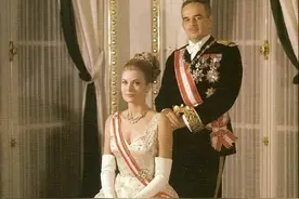 摩洛哥最美王妃蕾丝凯莉，曾是顶级奥斯卡影后，同框将赫本秒杀图片