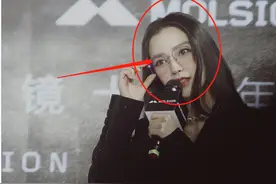 baby回应后首度现身，和蔡徐坤同框，生图状态让人羡慕黄晓明图片