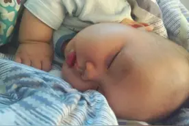 生下9斤重的大胖小子，宝妈发朋友圈炫耀，却被医生朋友泼冷水图片