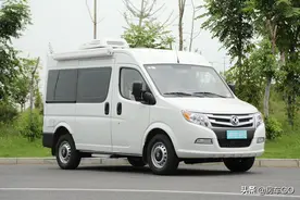 17.8万配备6000W逆变器 新富御风短轴B型房车实拍图片