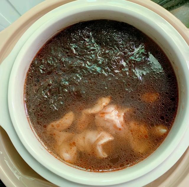 花胶猪脚煲汤的功效与作用 2026年花胶猪脚煲汤的功效与作用是什么