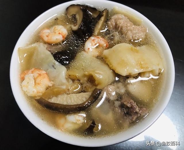 椰奶炖鱼胶大全功效 椰奶炖鱼胶大全功效与禁忌
