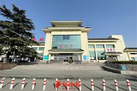 济南市区最冷清火车站，途经列车从33趟缩至10趟图片