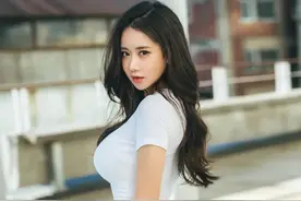 韩国健身模特，超高颜值搭配完美曲线，塑造身材运动自律不能少图片