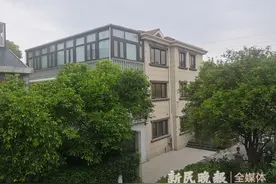 新闻追踪 |“长高变胖”别墅后续：新增违建拆除 还被列入注记“黑名单”图片