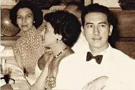 与赌王交手的大佬都没好结果，唯霍英东让他敬重，获赌王扶灵送别图片